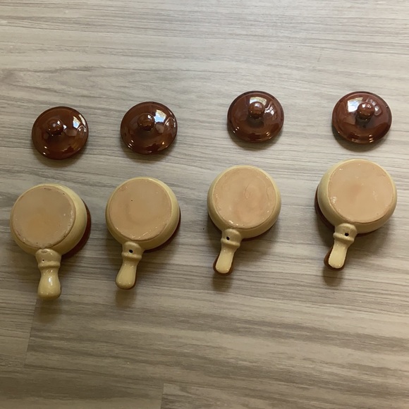 French Onion Soup Bowls with Handles and Lids - Picture 6 of 6